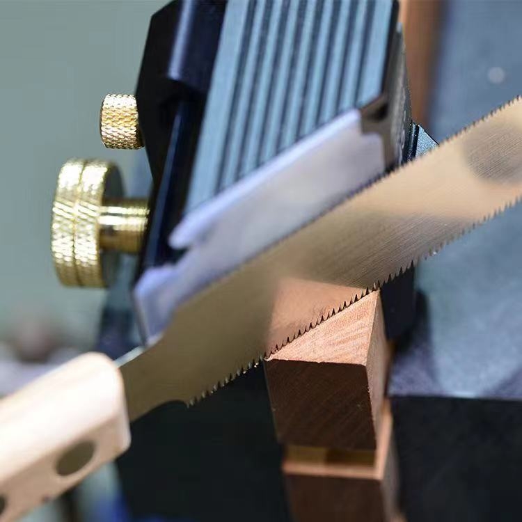Guida per sega magnetica a cod - Dovetail Saw Fine recensione e prezzo