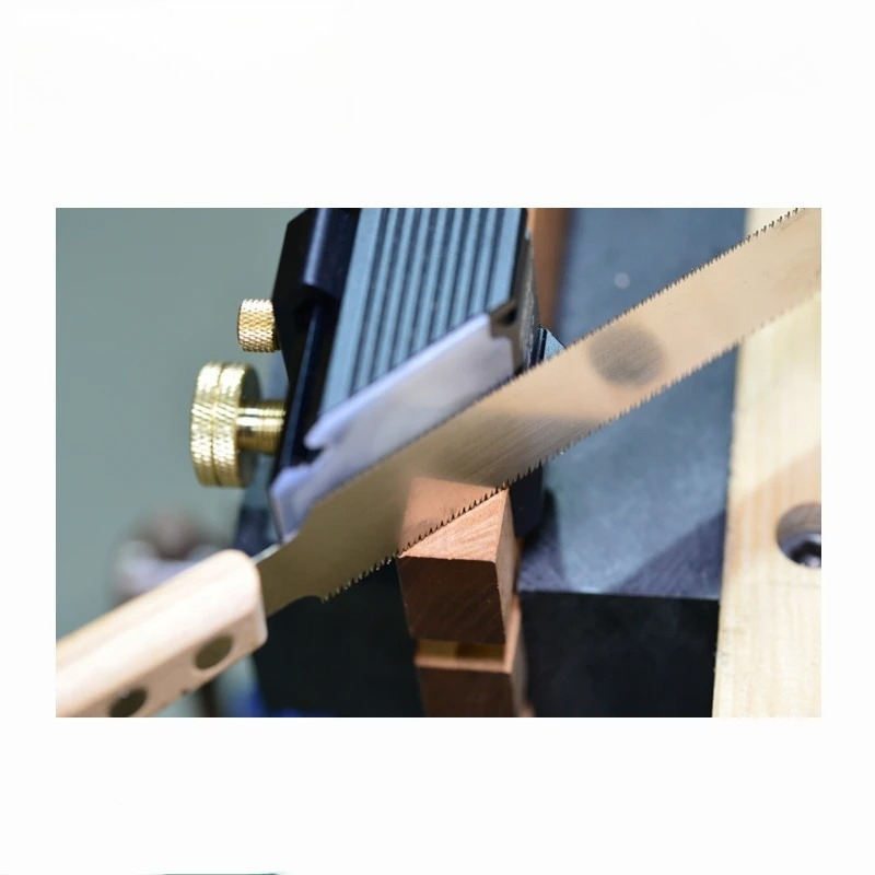 Guida per Sega Magnetica Hongd - Dovetail Saw Fine recensione e prezzo